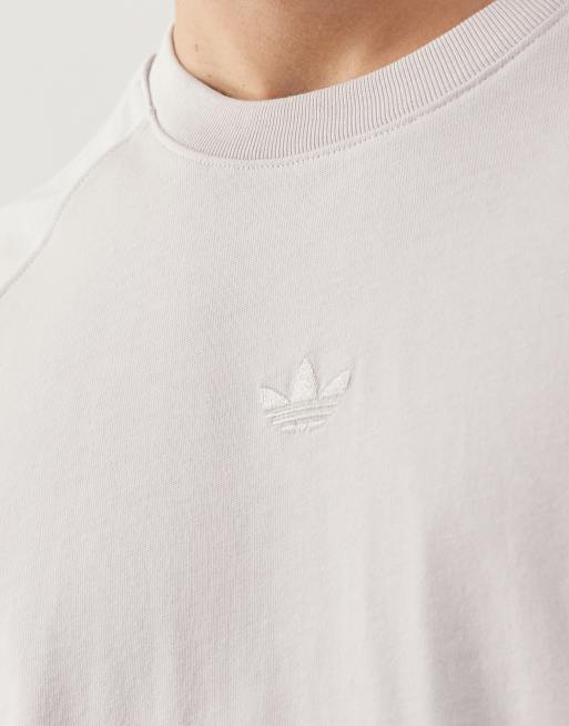 adidas Originals Trefoil essentials waffle tee in light grey, 5 of 5