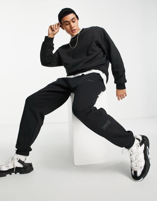 Adidas originals hotsell linear tracksuit