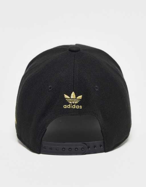 Black and shop gold adidas hat