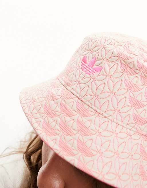 Light pink hotsell adidas hat