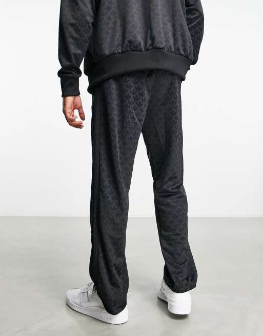 Sweatpants adidas Originals Graphics Monogram SST Track Pants IL5149