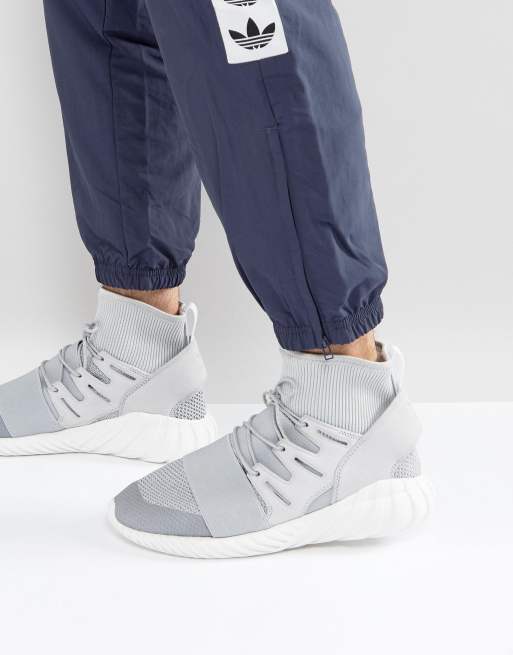 Adidas tubular outlet bianche e grigie