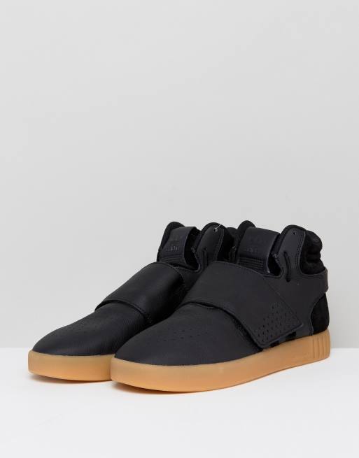 Adidas tubular 2025 invader strap nere