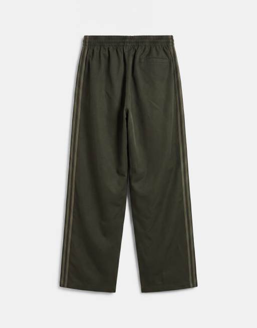 adidas Originals Twill-Hose in Dunkelkhaki, 7 von 7