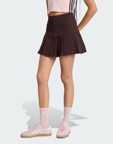 adidas Originals Twill pleated skirt in aurora coffee