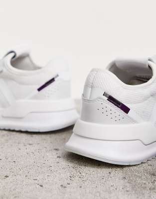 adidas originals u path run trainers in white and silver