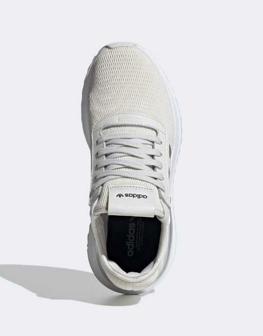 adidas Originals U Path Run Sneakers in wit en zilver ASOS