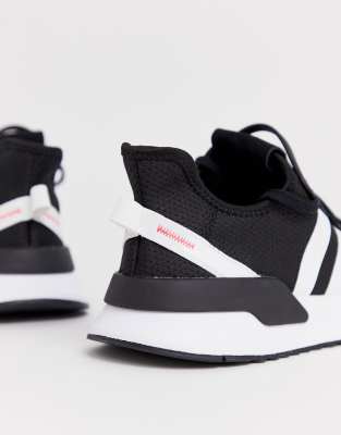 black adidas runners