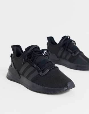 triple black adidas trainers