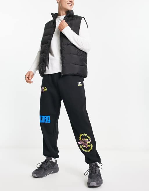【日本未入荷】adidas Originals Exclusive Sweat Pants adidas Originals Plush Wonder Quartz Jogger Sweatpants | Zumiez