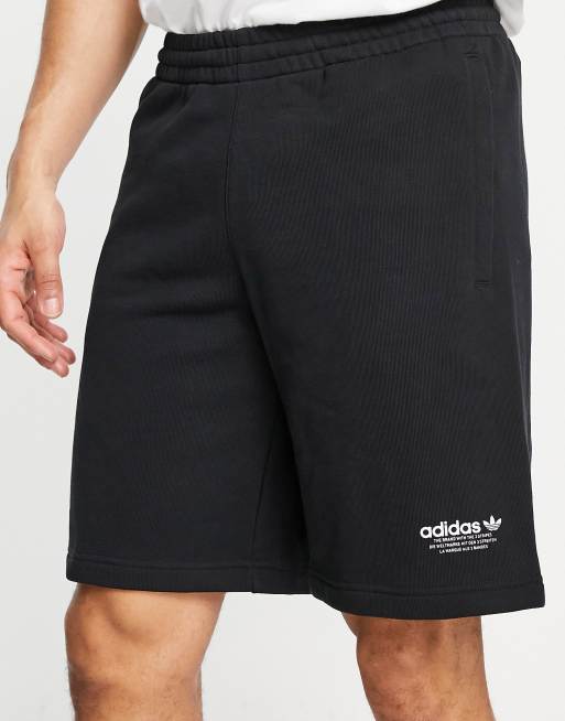 adidas Originals – United – Shorts in Schwarz