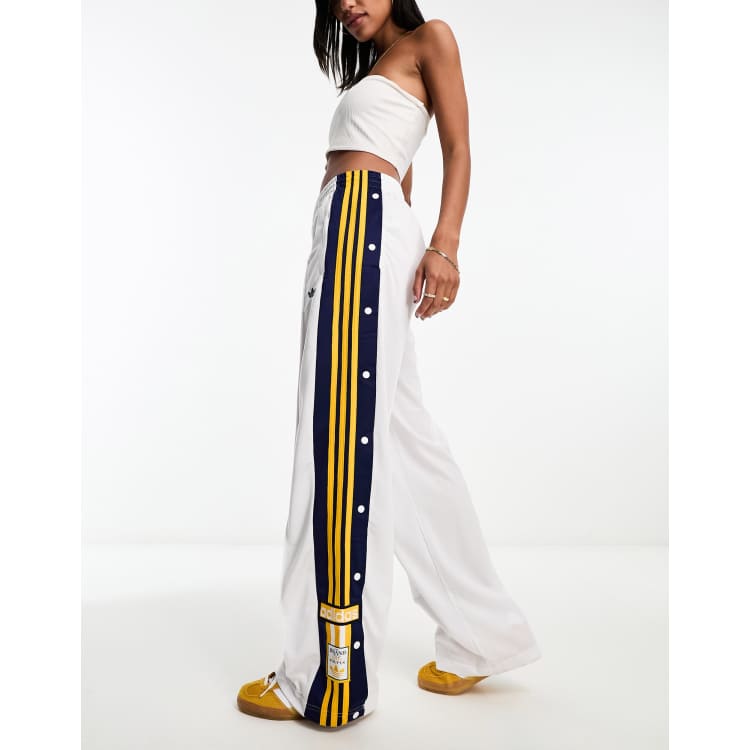 https://images.asos-media.com/products/adidas-originals-varsity-adibreak-trousers-in-white/204439574-1-white?$n_750w$&wid=750&hei=750&fit=crop