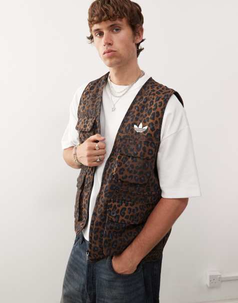 adidas Originals vest in leopard print - view 1