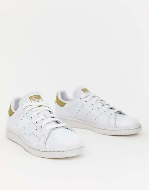 Adidas originals white and shop yellow stan smith trainers