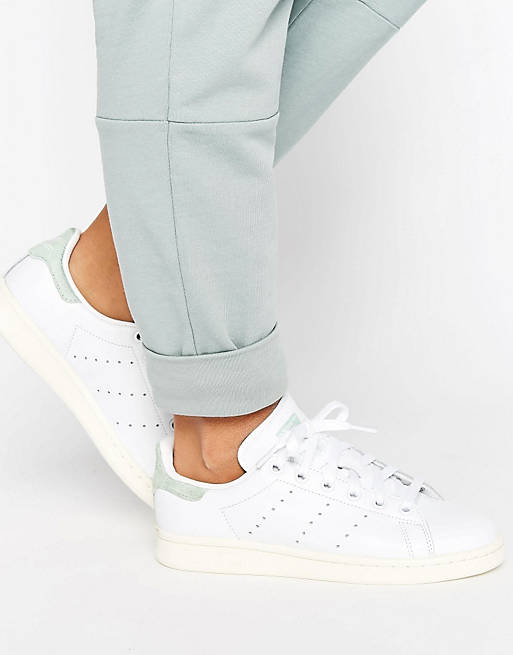 غراف adidas Originals White Stan Smith Sneakers With Pastel Green Detail غراف