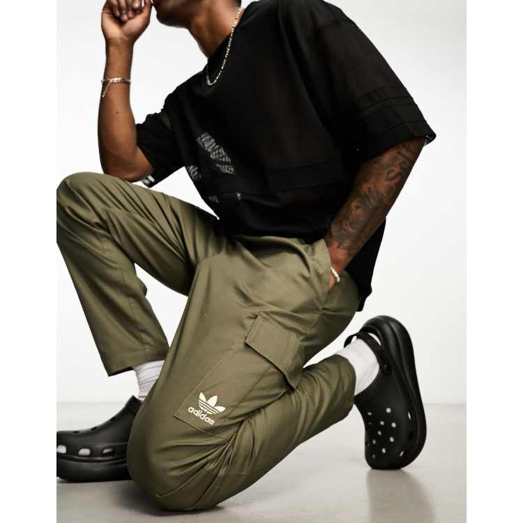  adidas Originals Men's Premium Essentials Cargo Pants, Black,  XX-Large : Clothing, Shoes & Jewelry