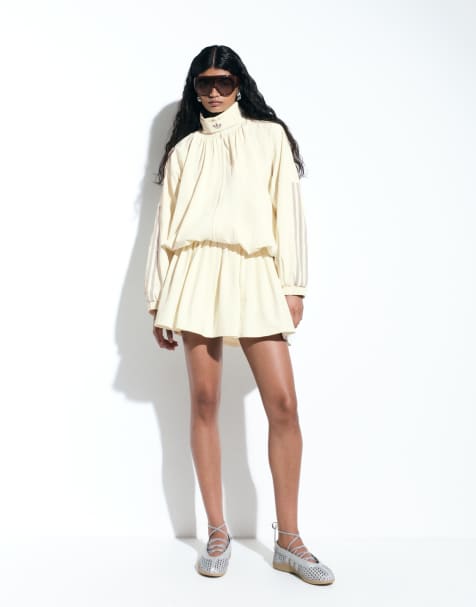adidas Originals x ASOS geplooide skort in buttermilk - view 1
