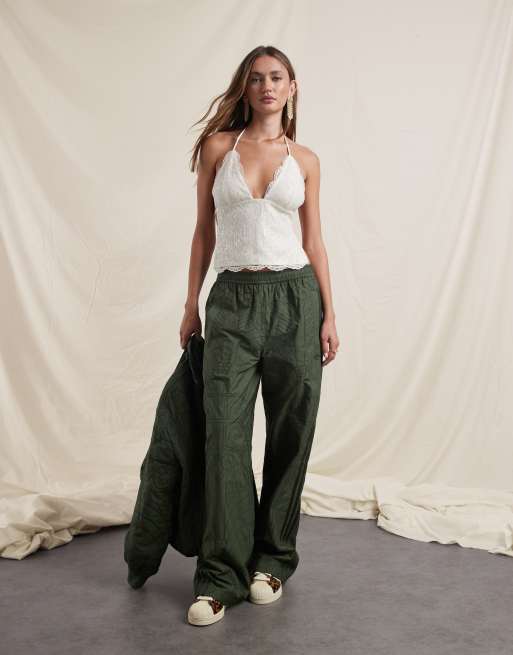 adidas Originals x ASOS - Grønne træningsbukser med broderi