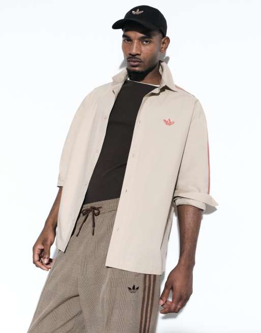 adidas Originals x ASOS Hemd aus beigem Baumwollpopeline, 4 von 6