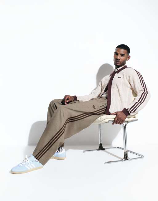 adidas Originals x ASOS Jogger mit Barrel-Leg in Beige, 3 von 6