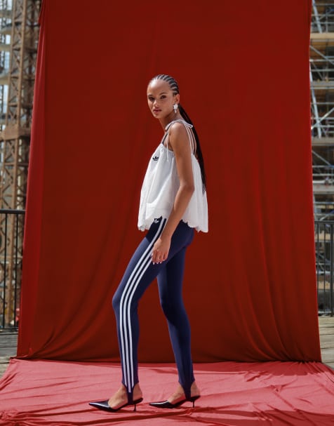 adidas Originals x ASOS - Legging avec élastique passant sous le pied - Bleu marine - view 1