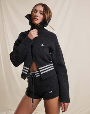 Brave Soul - Pile blu navy con collo a imbuto e zip
