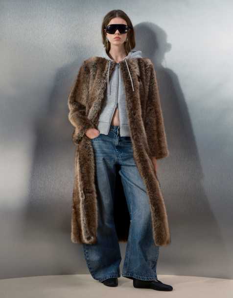 adidas Originals x ASOS manteau oversize en faux-fur marron avec détail de capuche en jersey - view 1