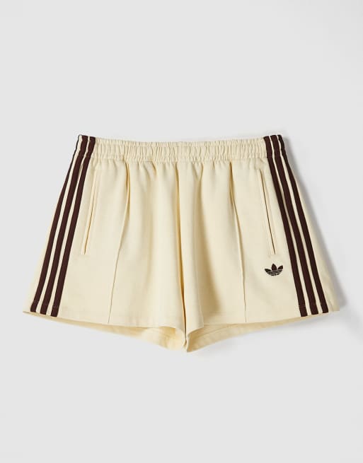 adidas Originals x ASOS - Mini-short en jersey - Babeurre