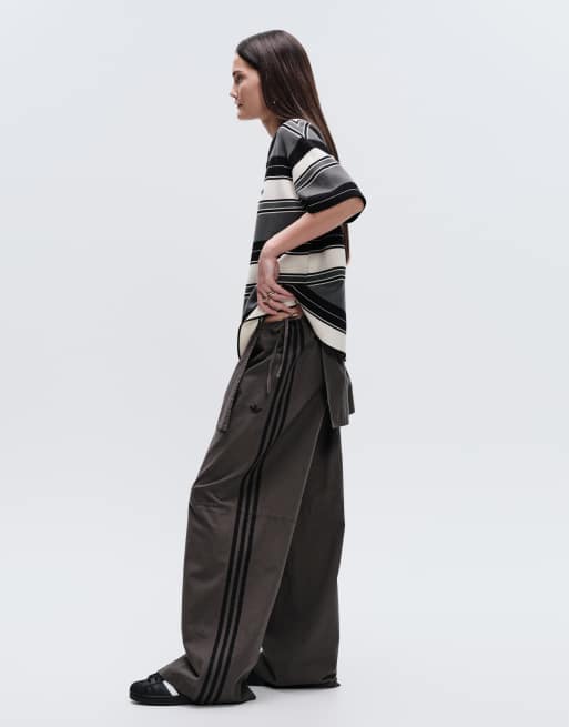 adidas Originals x ASOS – Oversize-Jogginghose in Khaki mit Rock-Overlay, 5 von 7