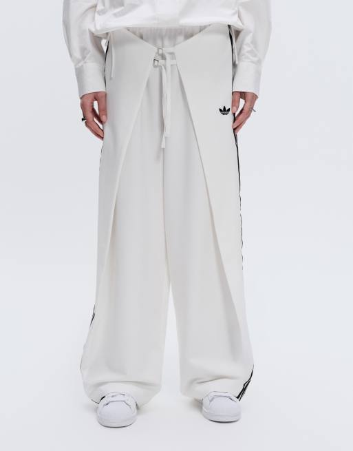 adidas Originals x ASOS – Oversize-Jogginghose mit gewickelter Vorderseite in Weiß, 2 von 7