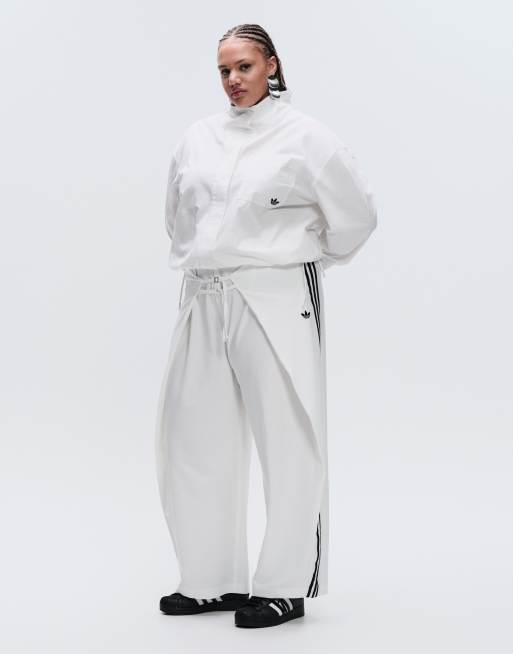 adidas Originals x ASOS – Oversize-Jogginghose mit gewickelter Vorderseite in Weiß, 6 von 7