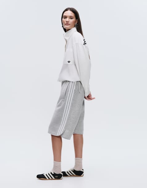 adidas Originals x ASOS - Pantalones cortos de chándal grises extragrandes de corte alargado - view 1