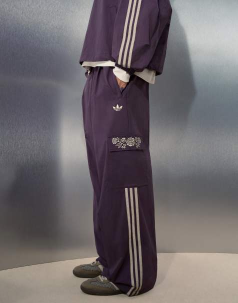 adidas Originals x ASOS pantalones de chándal con detalle bordado en ciruela - view 1