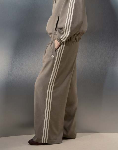 adidas Originals x ASOS pantaloni da tuta sartoriali in beige mélange - view 1