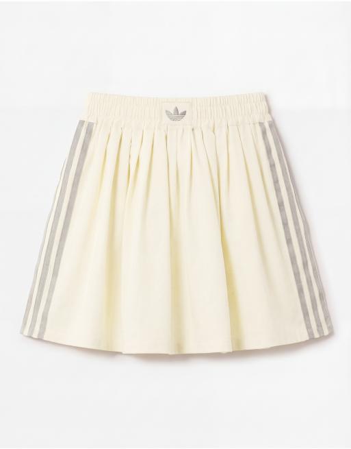 adidas Originals x ASOS Plissee-Skort in Buttermilch, 7 von 7