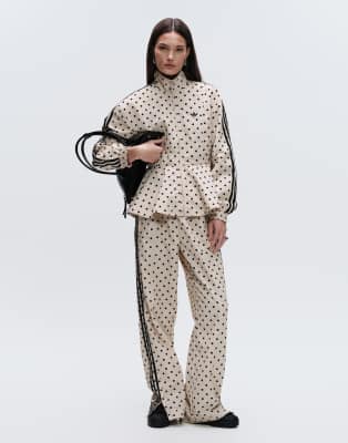 Adidas Originals x ASOS polka dot track pants in stone stone 19290₽