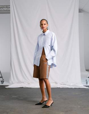 adidas Originals x ASOS - Short de sport long - Marron