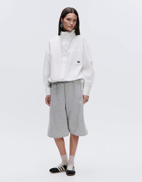 adidas Originals x ASOS - Sweatshort met lange pasvorm in grijs - view 1