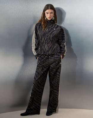 X ASOS 3