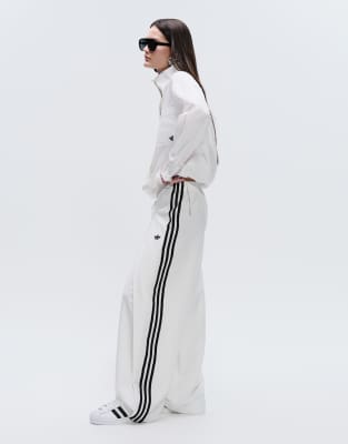 Adidas Originals x ASOS wrap front sweatpants in white white 19290₽