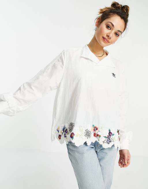adidas Originals x Dry Clean Only - Satijnen overhemd met logo en kraagje in wit 