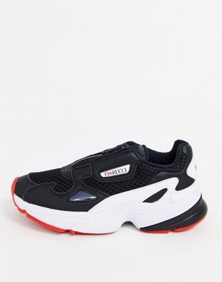 adidas Originals x Fiorucci - Falcon - Sneakers nere e rosse-Nero