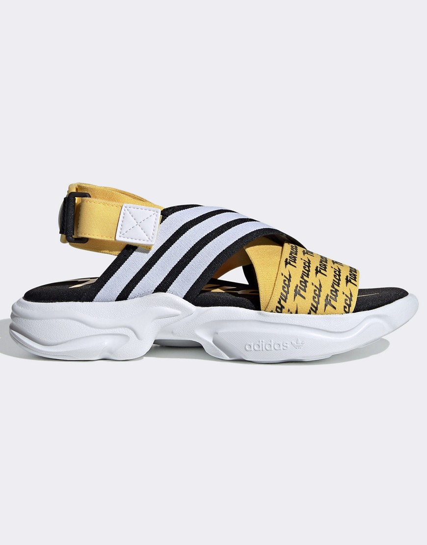 Adidas Originals – x Fiorucci Magmur – Gula sandaler