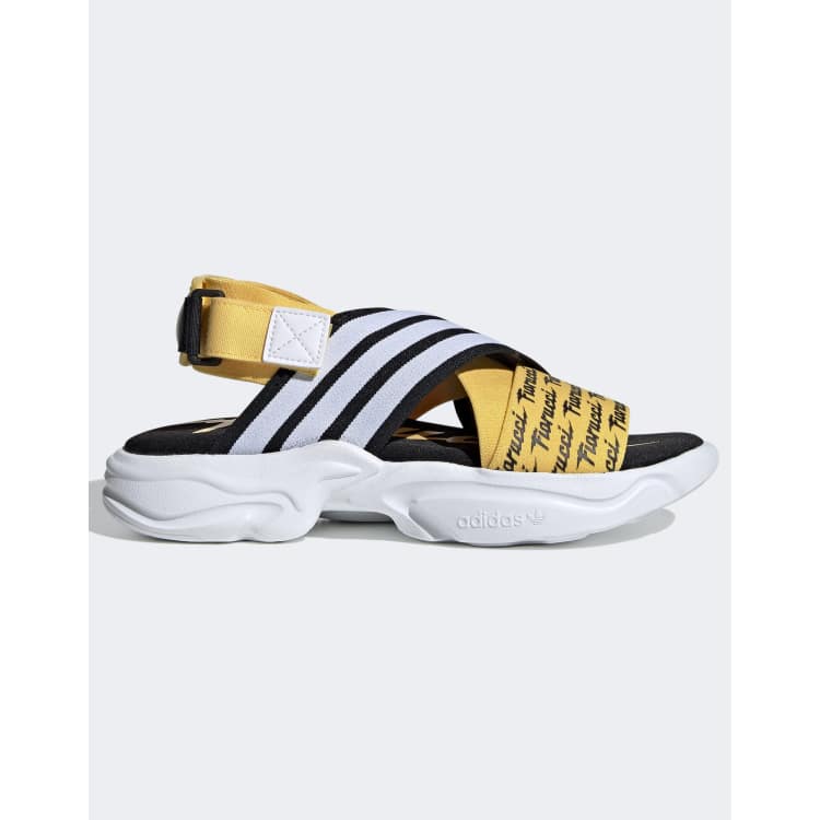 Adidas sandals hot sale yellow