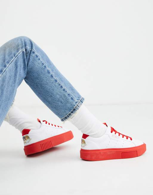 Autorisatie Beschuldigingen Op de een of andere manier adidas Originals x Fiorucci Super Sleek trainers in white and red | ASOS