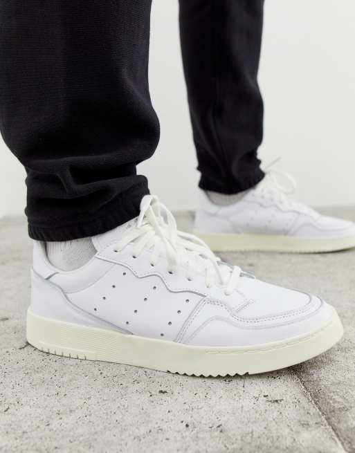 adidas Originals X Home of Classics - SuperCourt - Baskets - Blanc | ASOS
