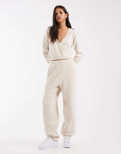 adidas Originals x Jennie Strick-Trainingshose mit Bündchen in Hellbeige - view 1