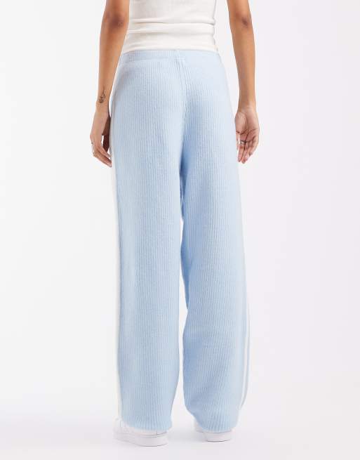 adidas Originals x Jennie Strick-Trainingshose mit Bündchen in Hellblau, 2 von 5