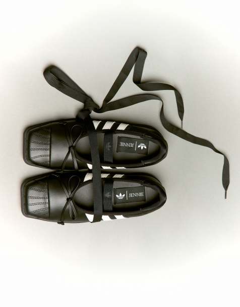 adidas Originals x Jennie Superstars II ballerines de sport noires et blanches - view 1