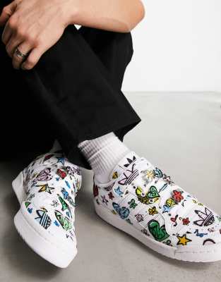 Adidas × Jeremy Scott プルオーバー Adidas × Jeremy Scott プルオーバー